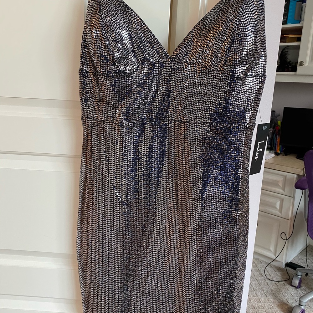 Lulu’s Sparkly Dress - Picture 4 of 7